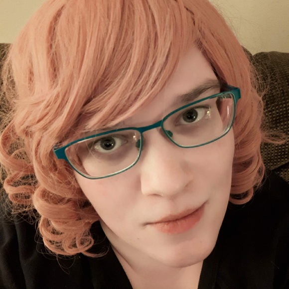 Meet your Posher, Stephanie - Picture 5 of 7